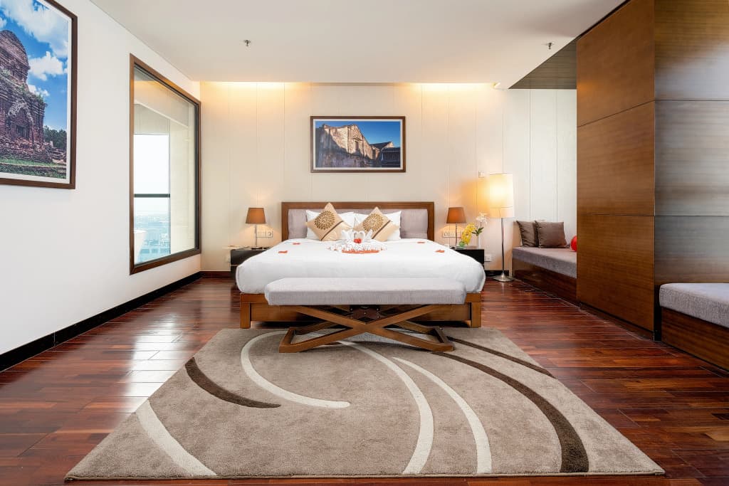 Grand Tourane Hotel - photo 4