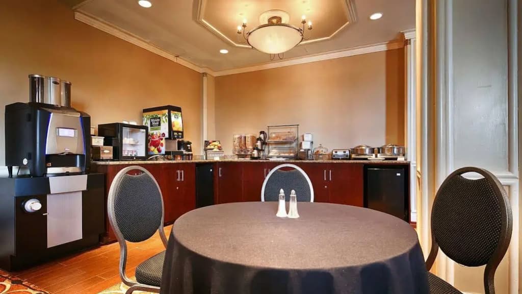 Best Western Queens Gold Coast - photo 26