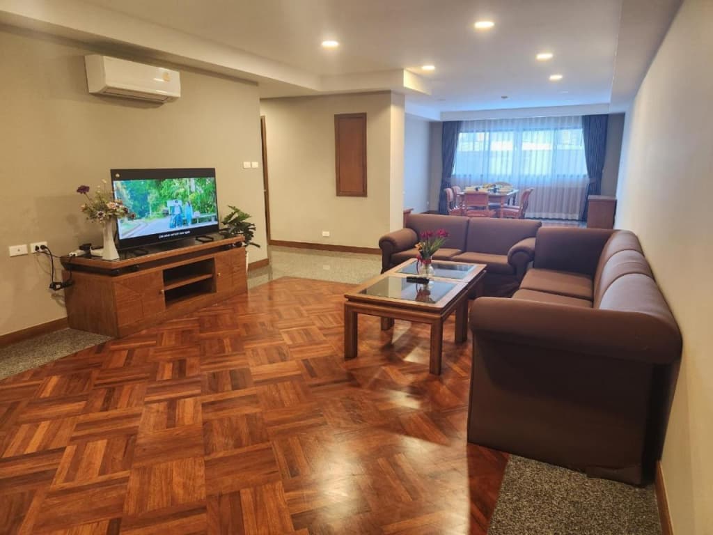 United Tower Thonglor by Aspira - photo 17