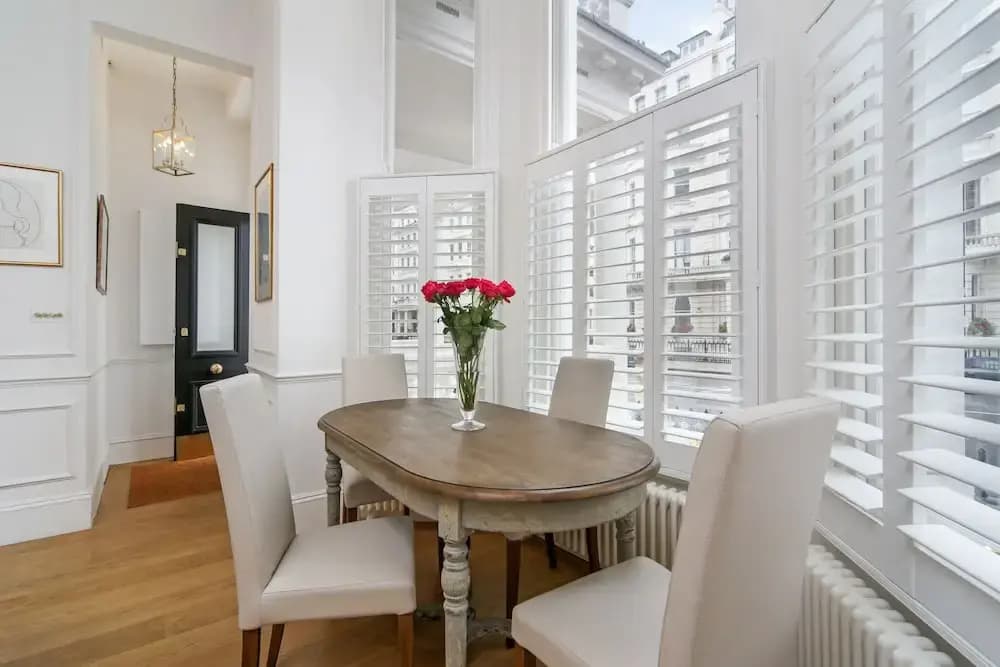 Luxurious 1BR Period Property in Kensington - photo 5