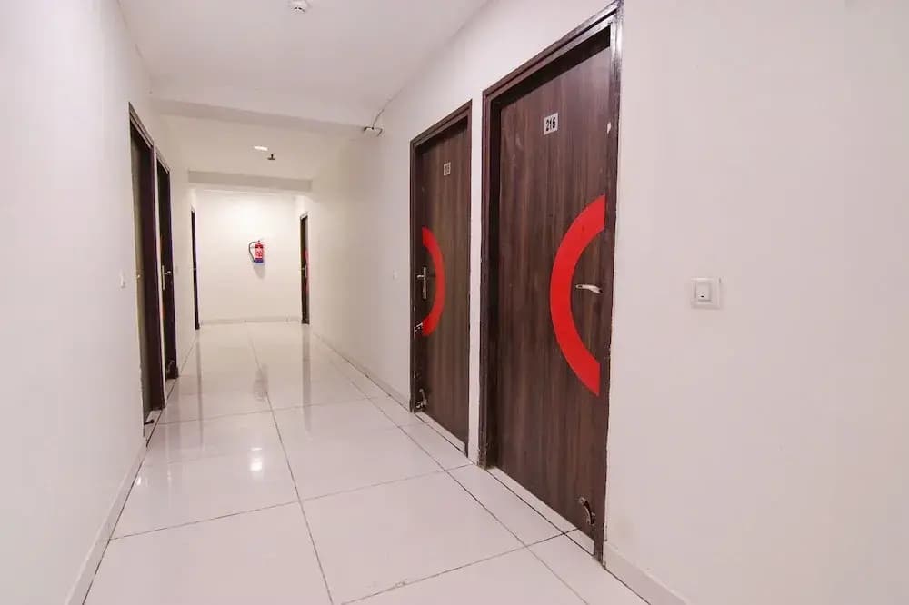 Fabhotel Moro Rohini Sector 11 - photo 10
