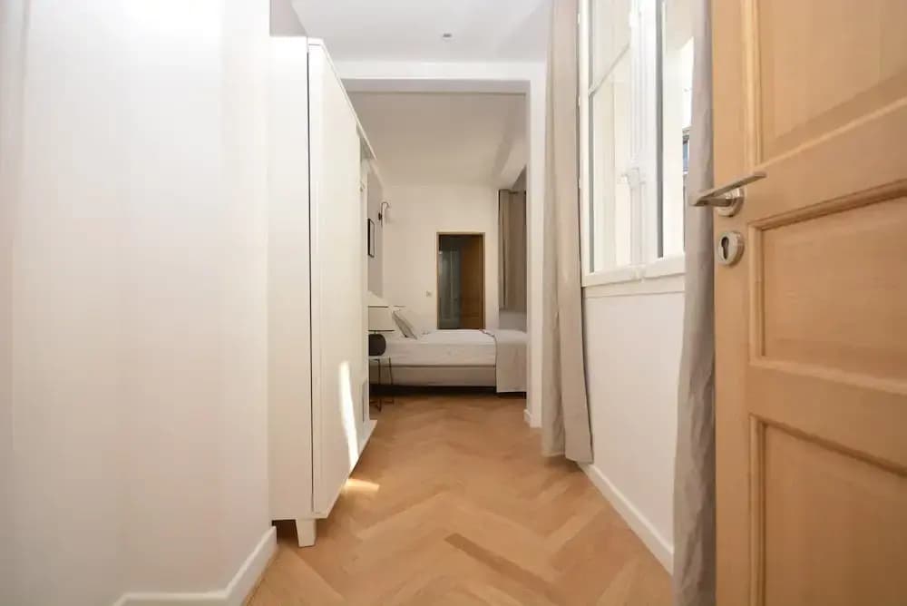 Reva Suites - photo 1