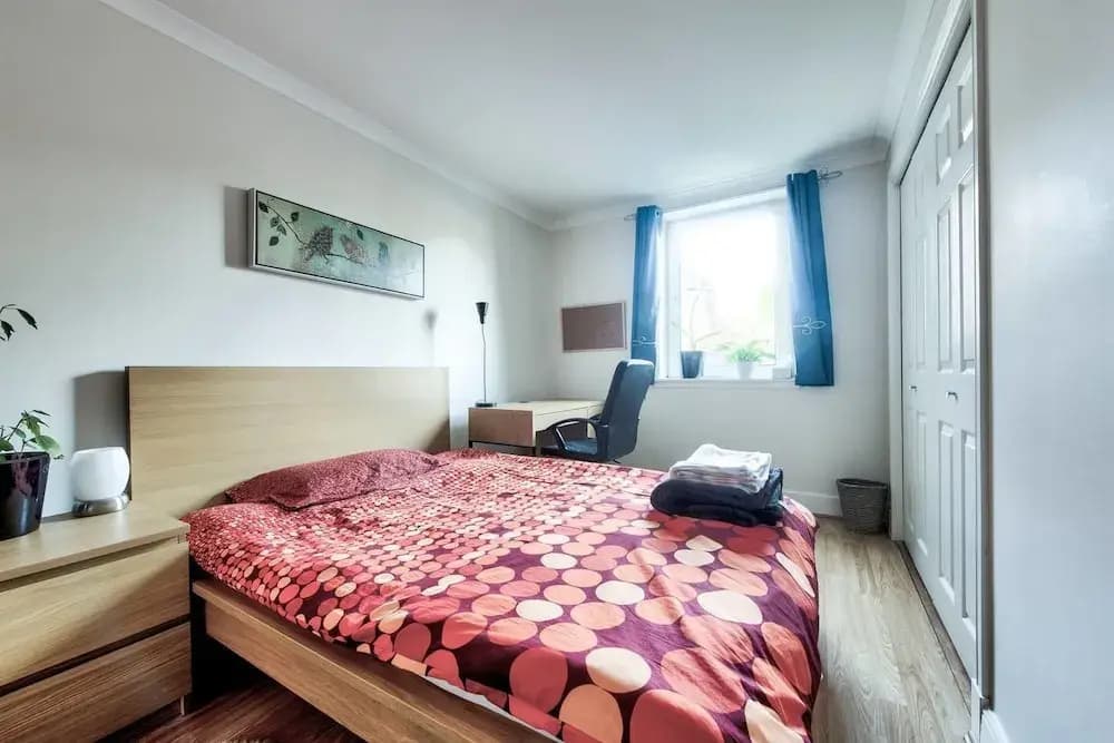 Comfortable Apartment Next To Holyrood Park - photo 2