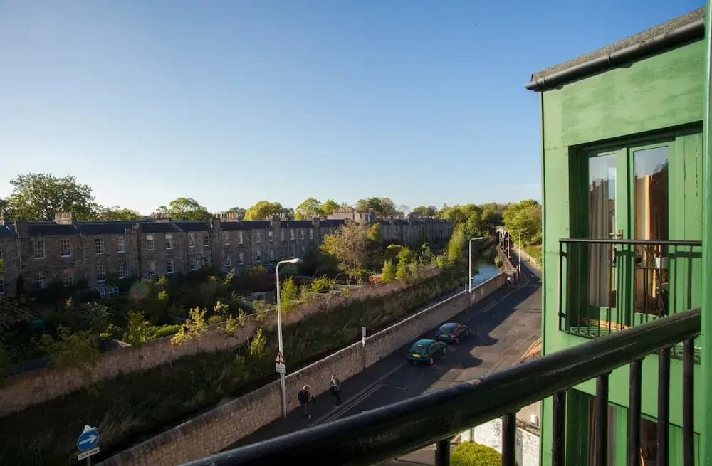 Sunny Flat W/parking Near Royal Botanic Garden - photo 12