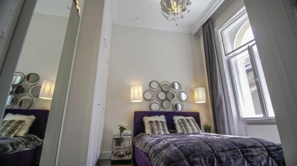 Opera Apartment with Garage, 2BR & 2BTH, AC - photo 3