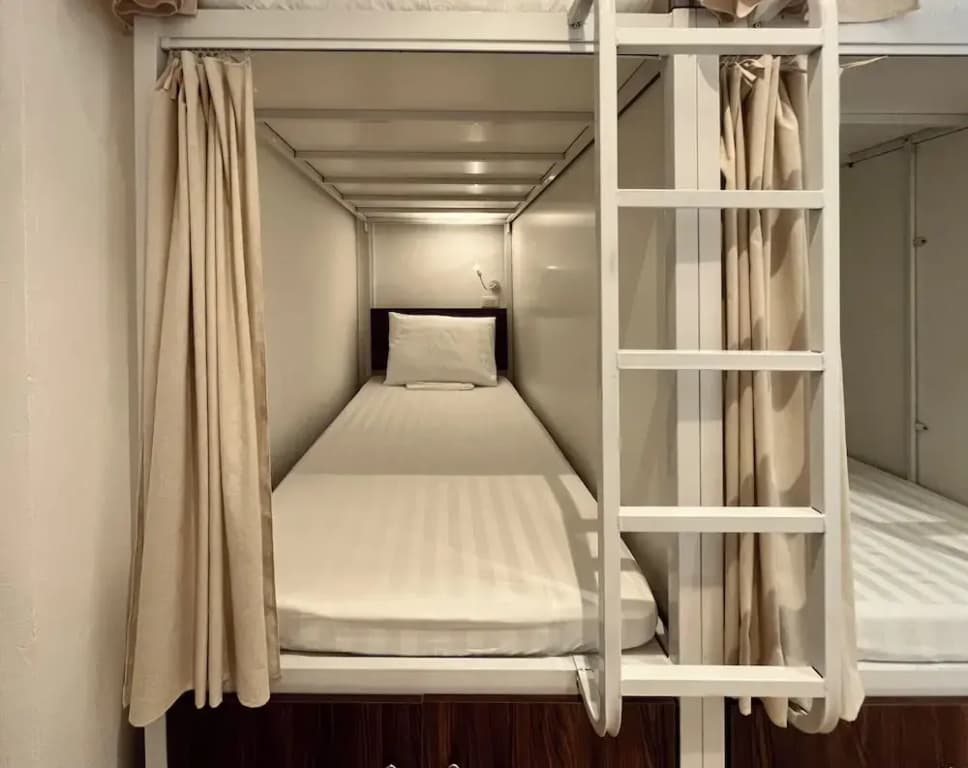 Urban Slumber Hostel - photo 11