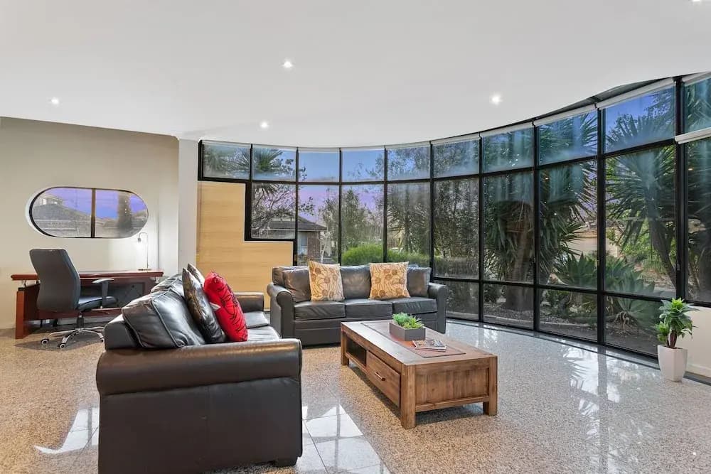 Villa De Marseilles - Melbourne - photo 2