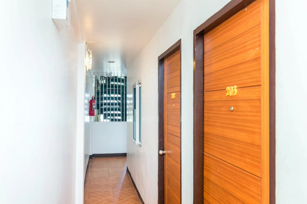 Baan Lucky Guest House - photo 11