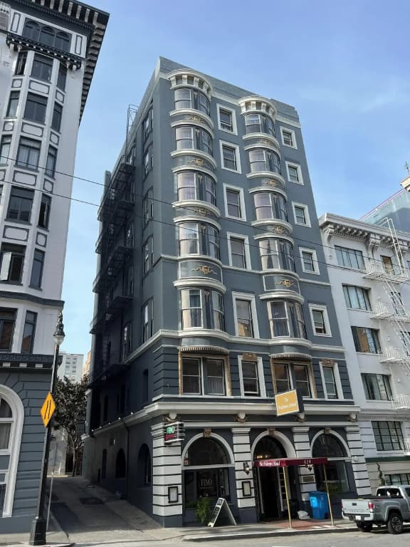 The Andrews Hotel - photo 41