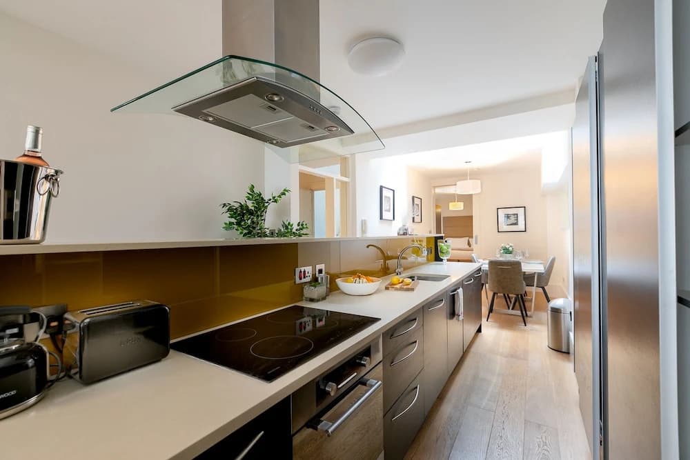 D'Arblay Street - photo 16