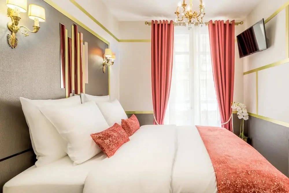 Merveil Luxury Suite - Tour Eiffel Laos - photo 4