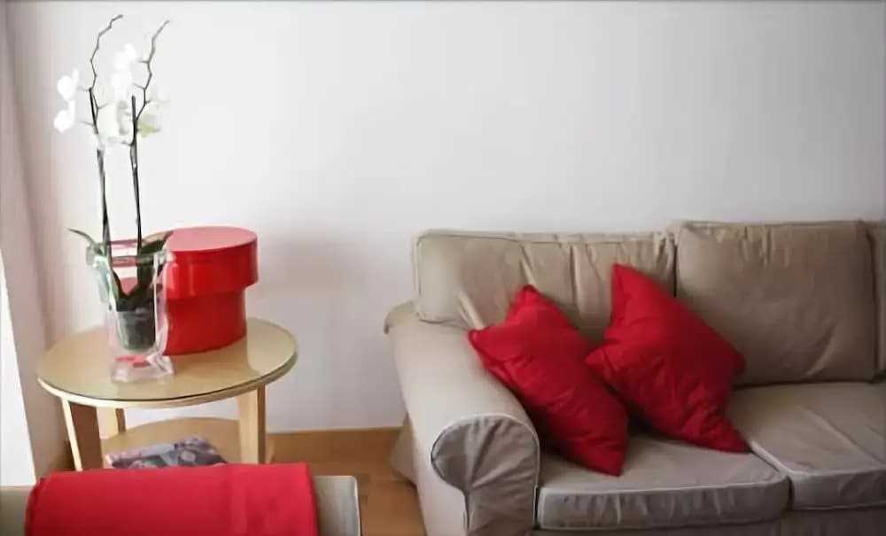 Roomspace Las Tablas Azofra Apartments - photo 12