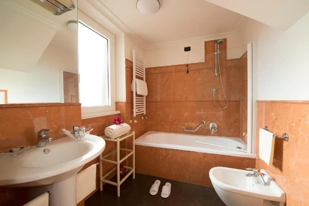 Hotel Gregoriana - photo 9