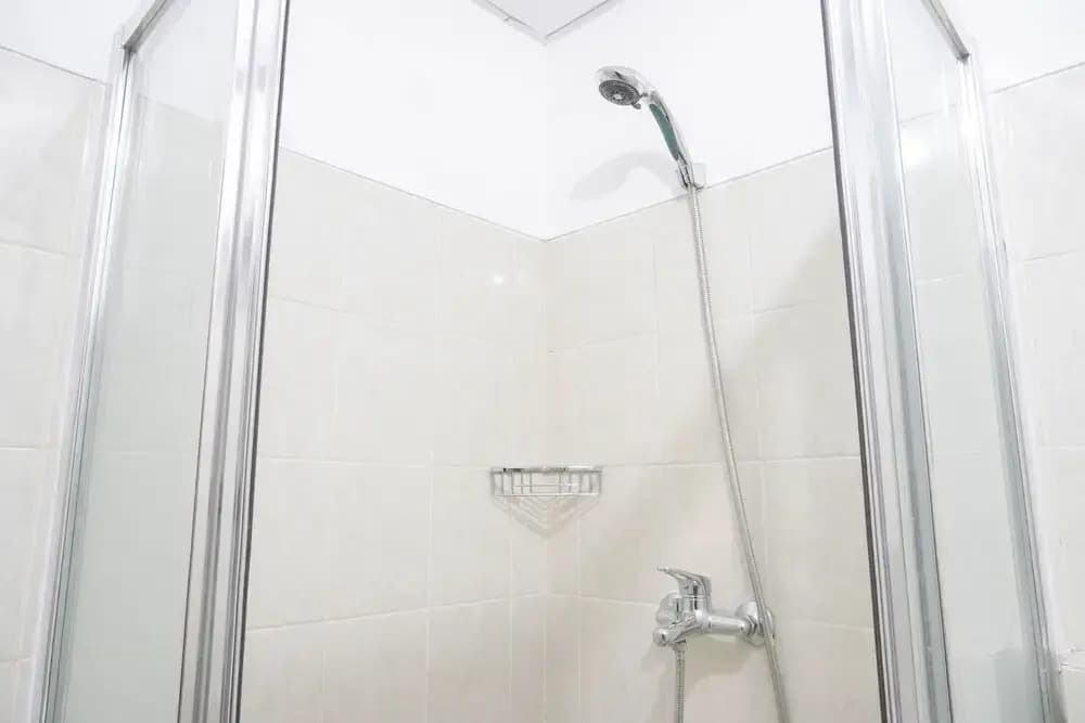 Well Appointed 1Br At The Wave Kuningan Apartment - photo 8