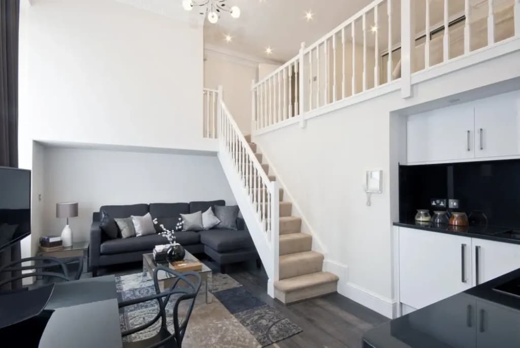 Queensgate Court - photo 13