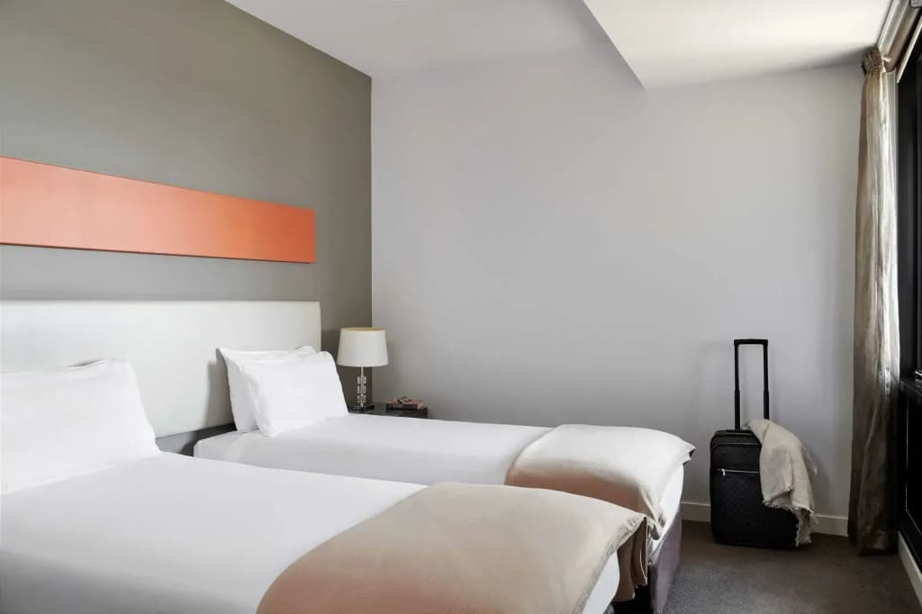 Dandenong Central Apartment Hotel - photo 4