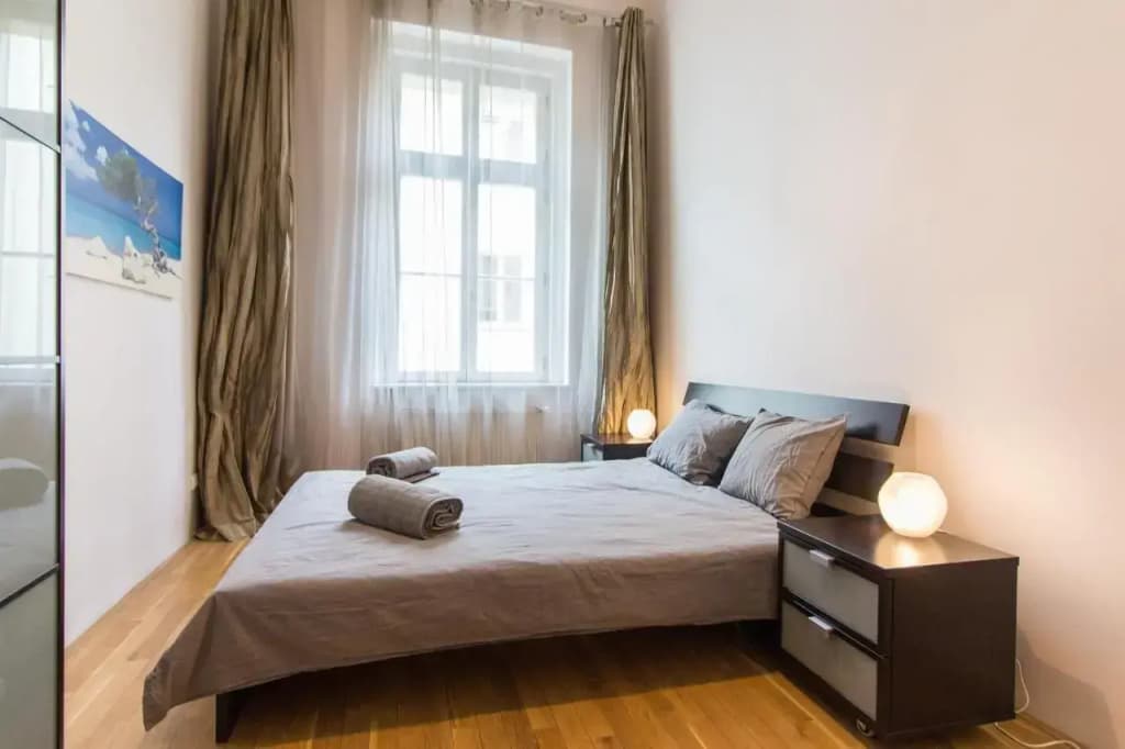 Lesser Town Apartment - photo 5