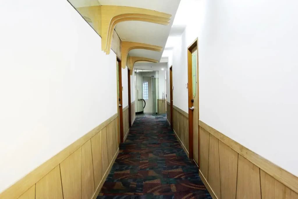 Business Hotel Tomang - photo 13