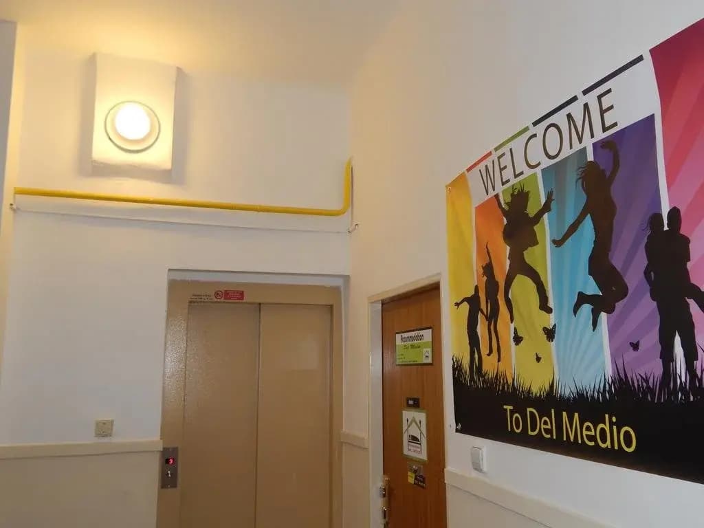 Hostel Del Medio - photo 11