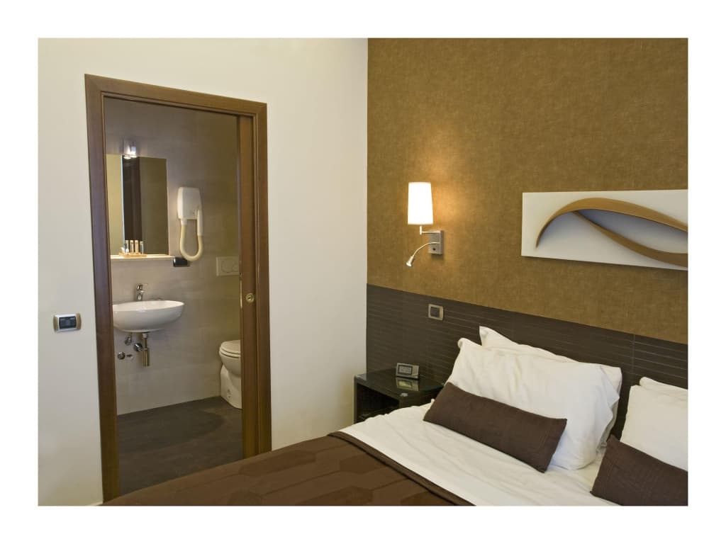 Daphne Luxury Suites - photo 5