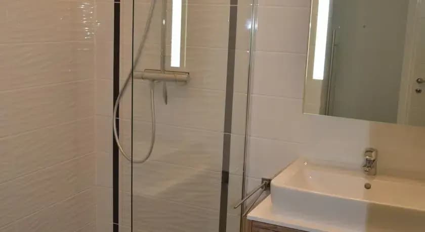 Elegante Ferienwohnung Westbahnhof - photo 7