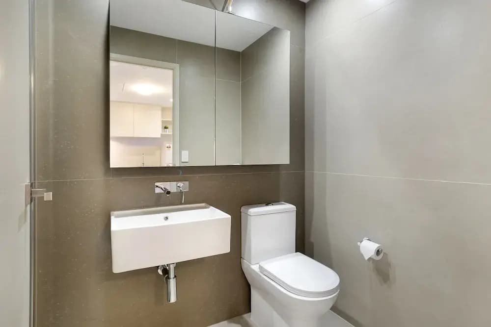 Collins Accommodation - photo 8