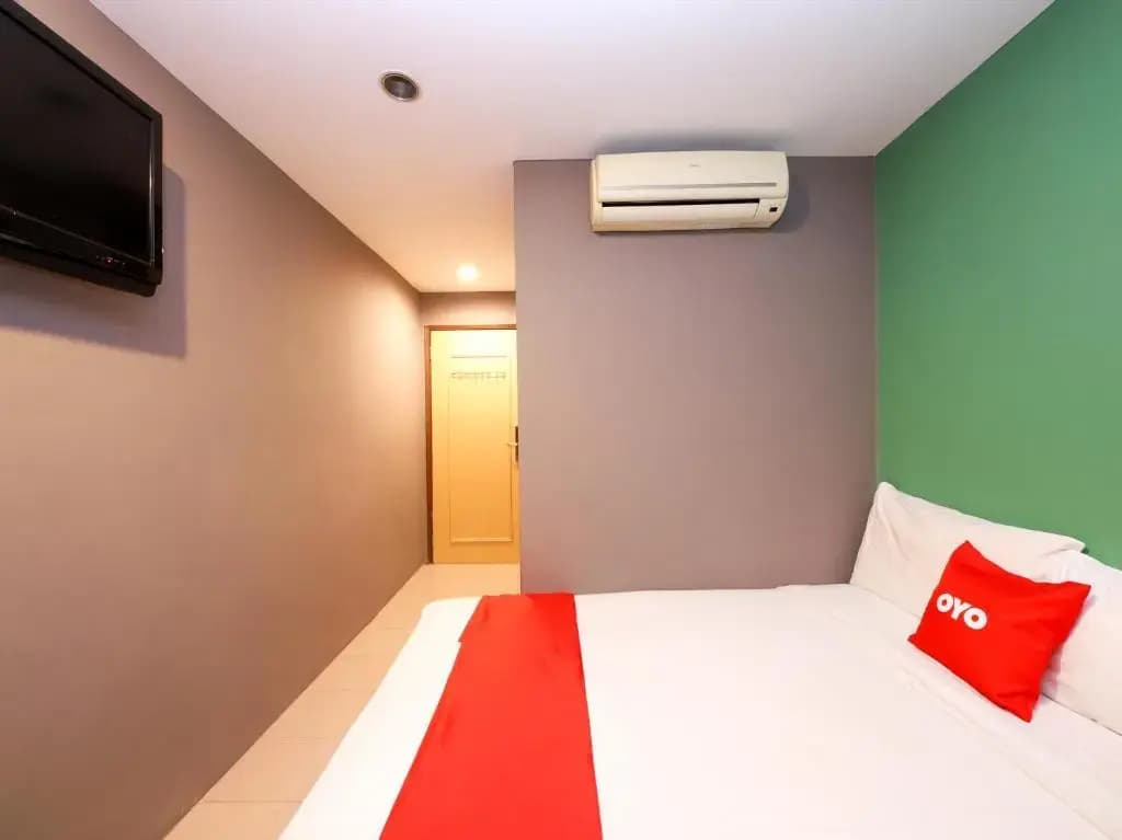 OYO 89688 Alor Street Hotel - photo 5