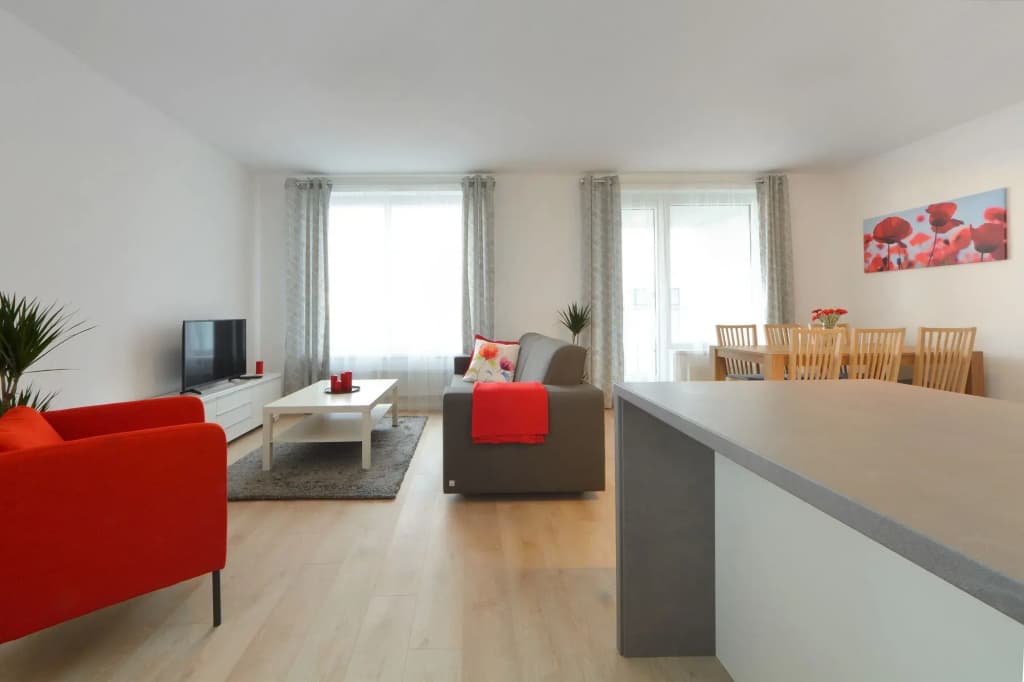 CityWest Apartments - photo 4