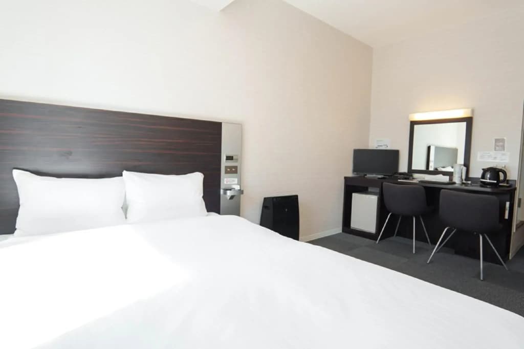 Osaka City Hotel Kyobashi - photo 4