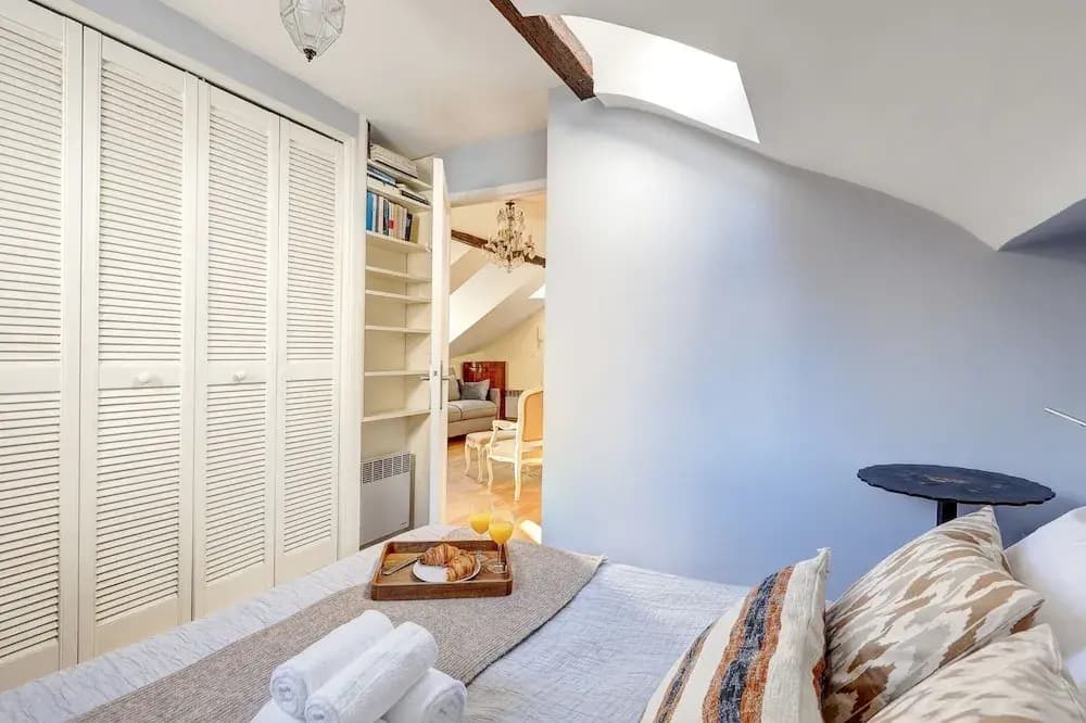 Comfortable 1BR in Latin Quarter - photo 4