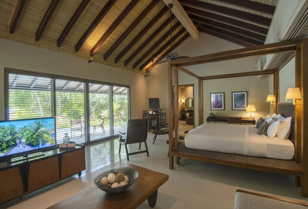 The Residence Maldives at Dhigurah Hotel - photo 18