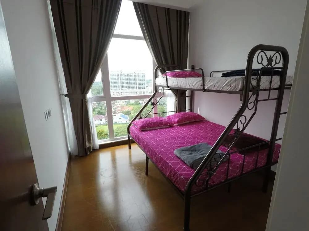 3R2B Seaview Condo - photo 2