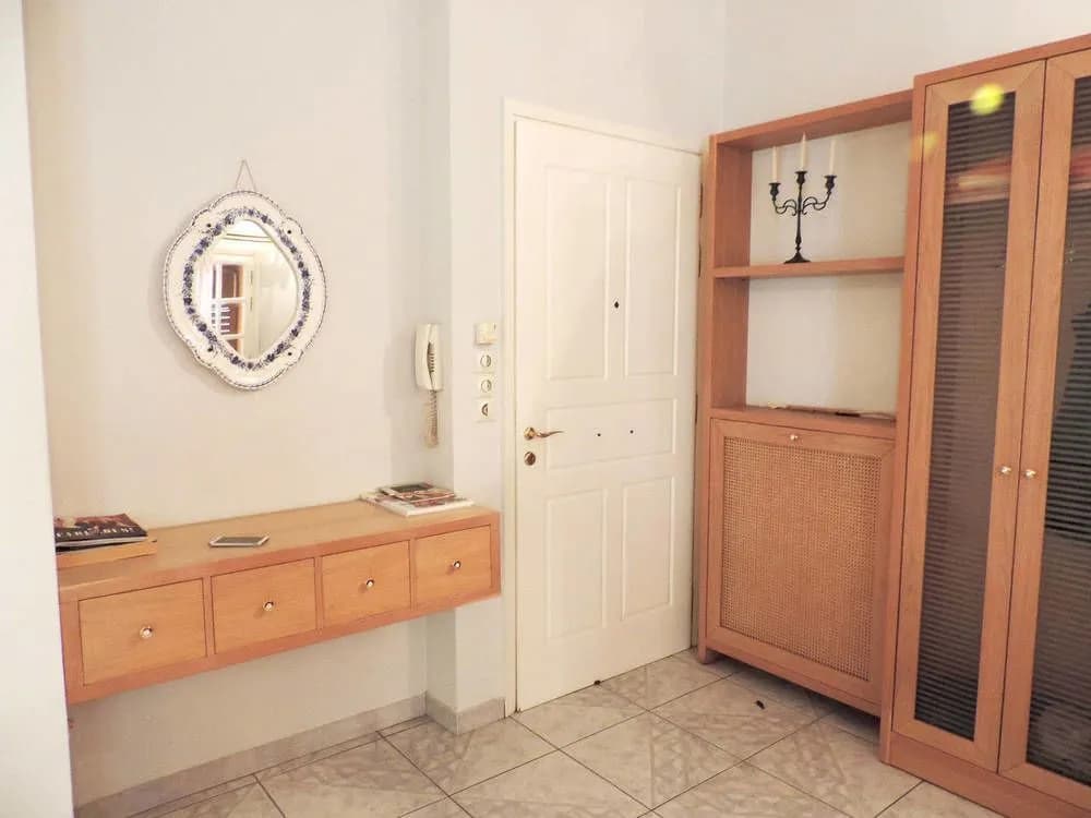 Spacious Apartment near Panormou subway st. - main photo