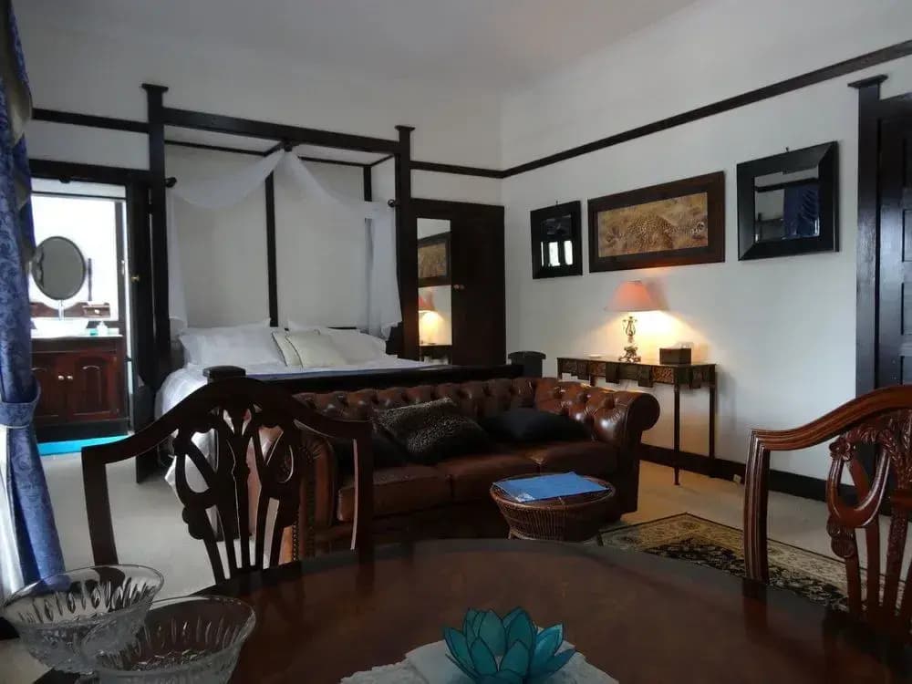 Corner Manor Leura - photo 3