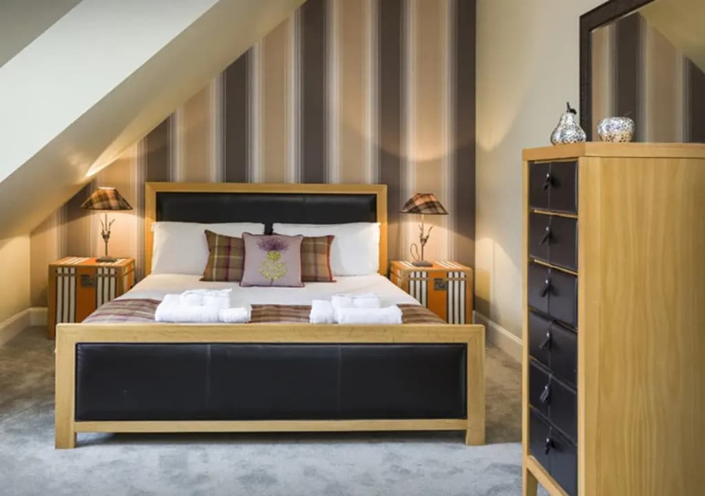 Nicolson Apartments - photo 3