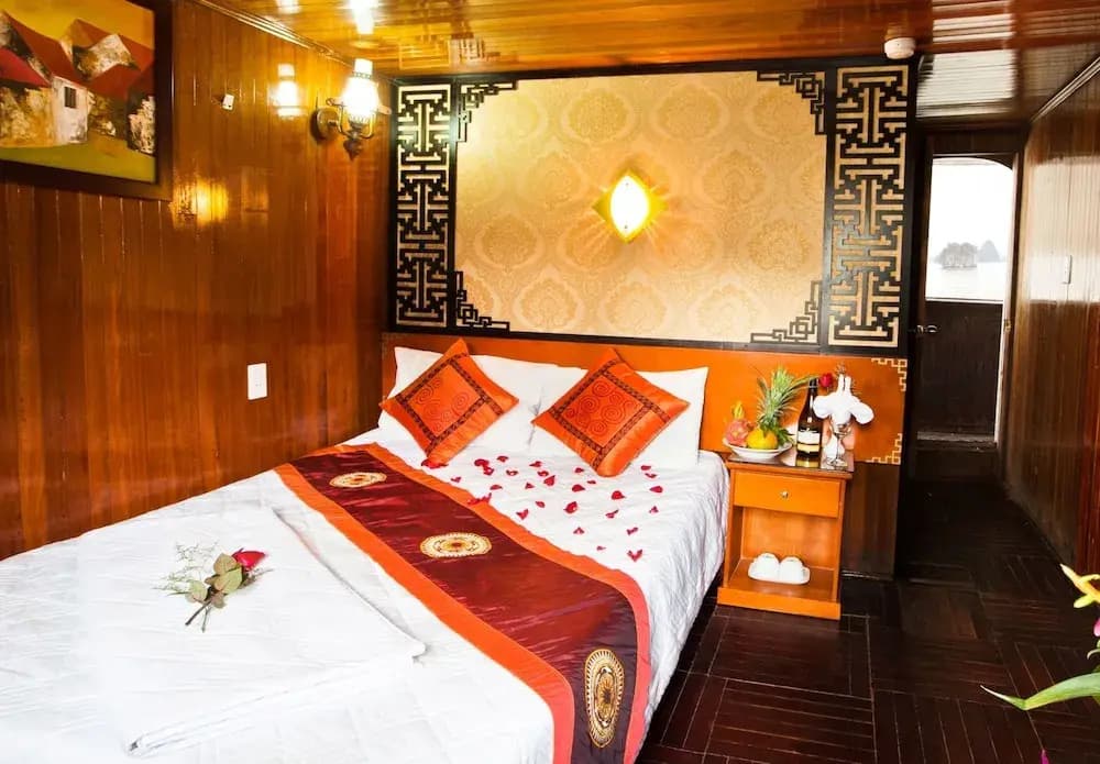 Halong Bay Aloha Cruises - photo 4
