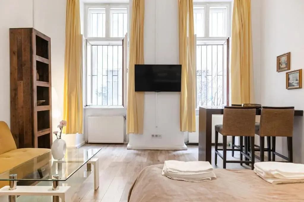 Vibrant 1br - Ideal Long Stay Accommodation - photo 3