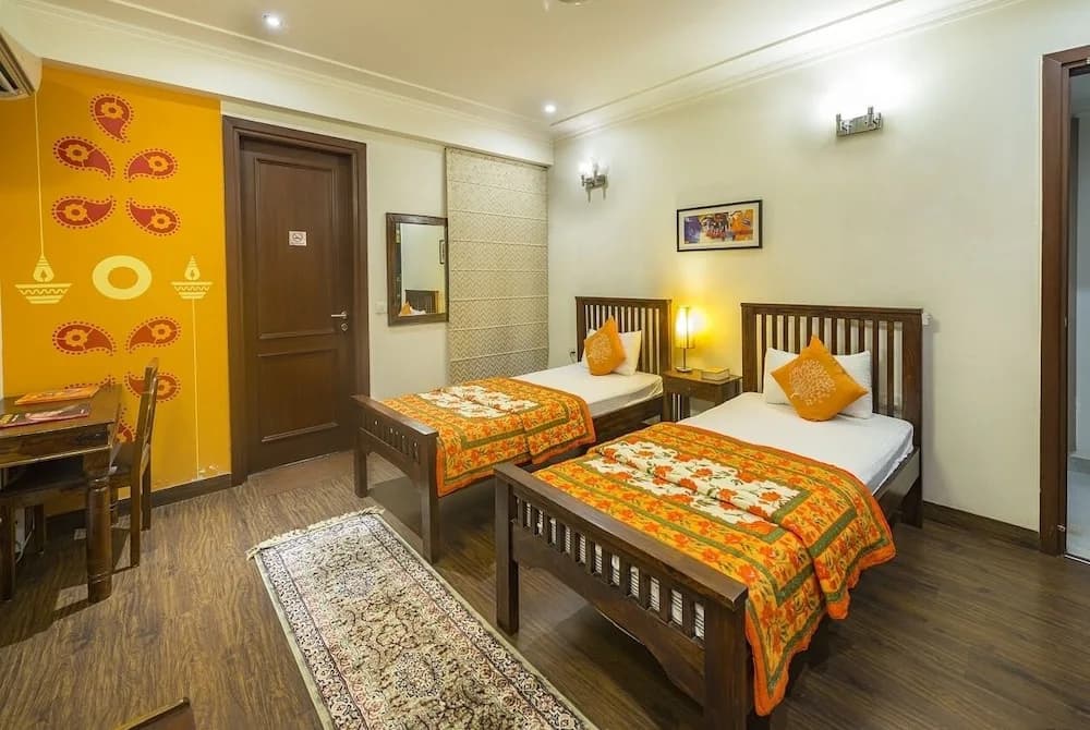 OYO Premium Saket - photo 3