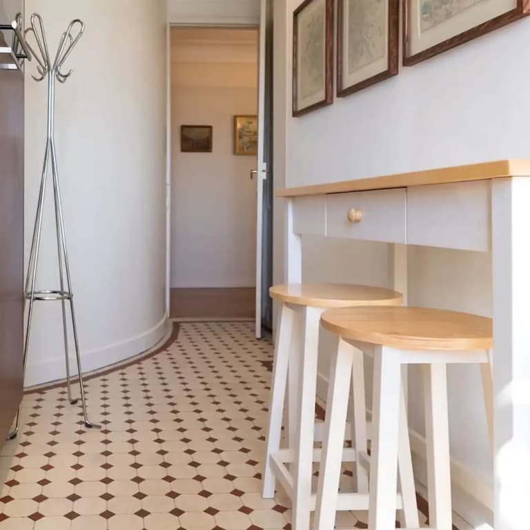 Eiffel Park Peaceful 1 Bedroom Apt Near the Eiffel Tower - photo 7