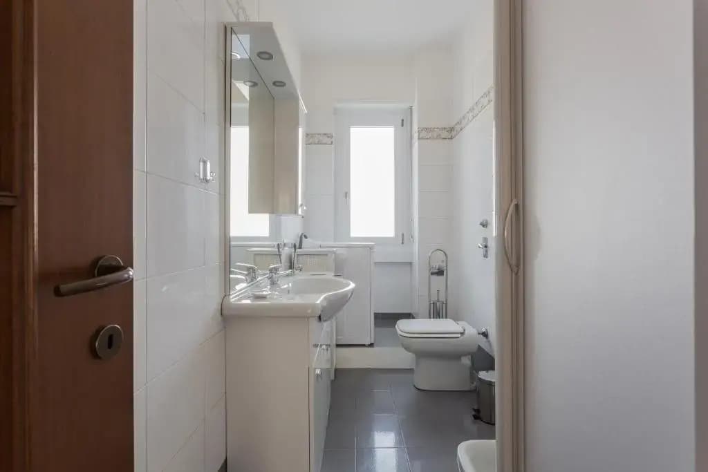 Cenisio Subway Flat - photo 8