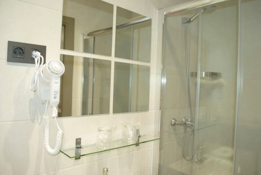 Fuencarral Rooms - photo 7