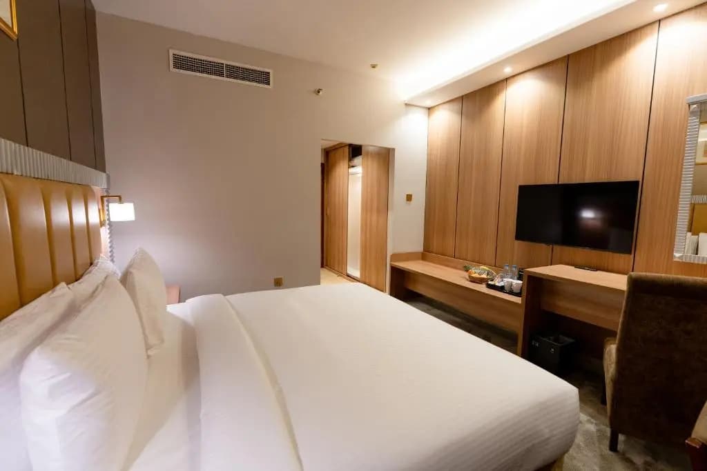 Luxe Grand Hotel Apartments - photo 50