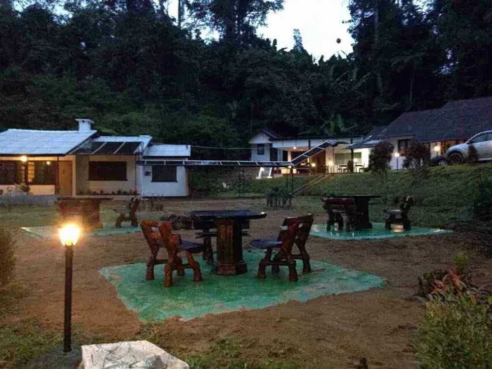Dew Drop Inn - photo 15