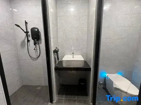Ukay Hills - Private Event Estate & Lifestyle Suites - photo 2