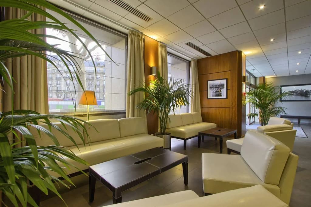 B&B HOTEL Paris 17 Batignolles - photo 2