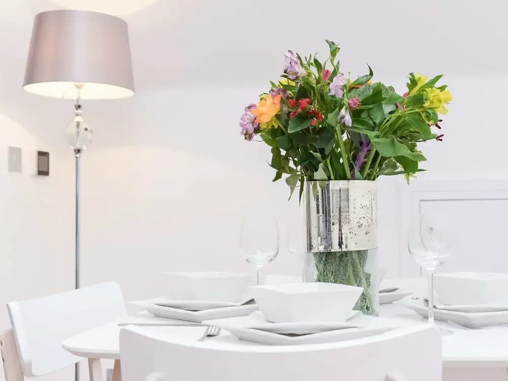 Ealing Studio Apartments - photo 18