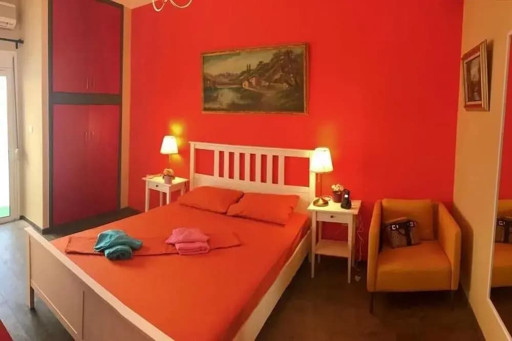 Central Stylish 1 Double Bed Flat - photo 3