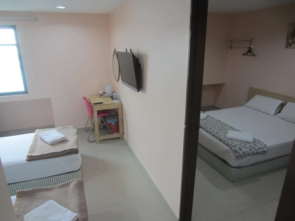 First and New Star Hotel - photo 3