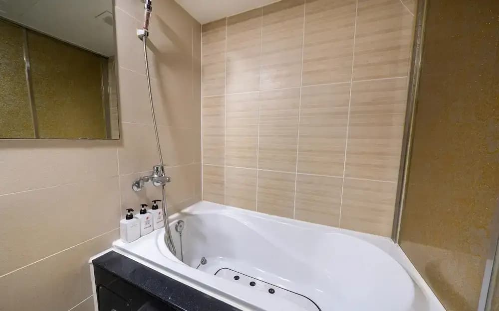 Sadang Charis Hotel - photo 28