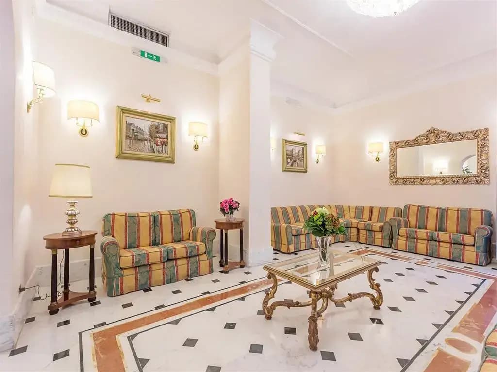 Raeli Hotel Lux - photo 23